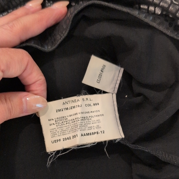 Armani Collezioni Black and Silver Textured Dress - Picture 1 of 4